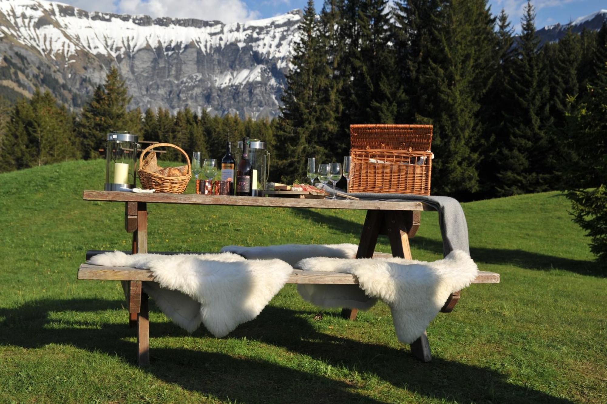 Coeur De Megeve Hotel Bagian luar foto