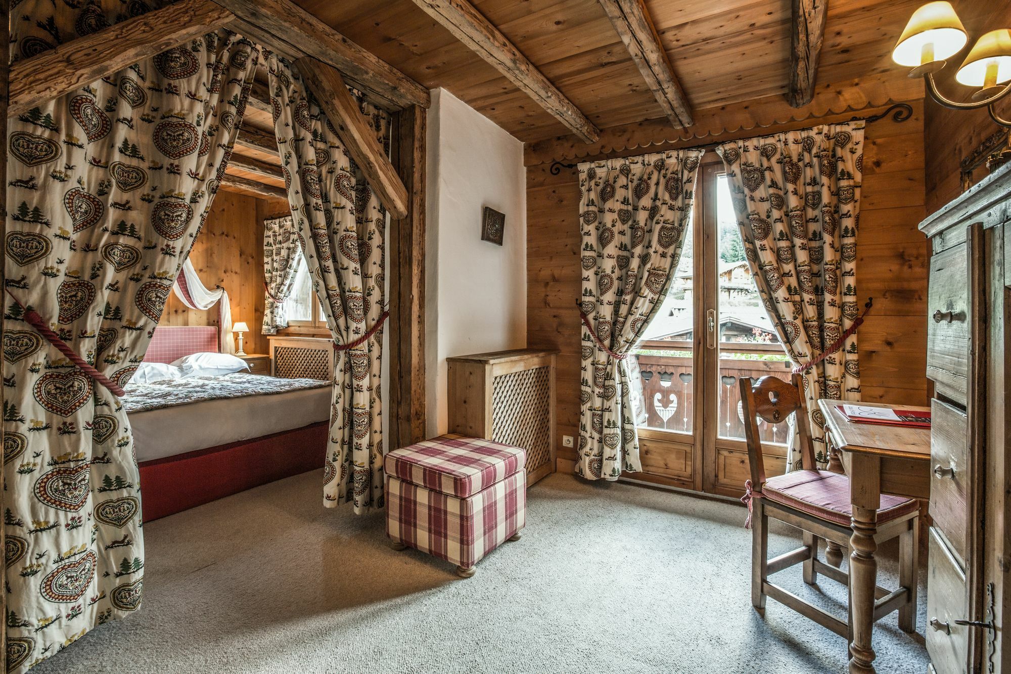 Coeur De Megeve Hotel Bagian luar foto